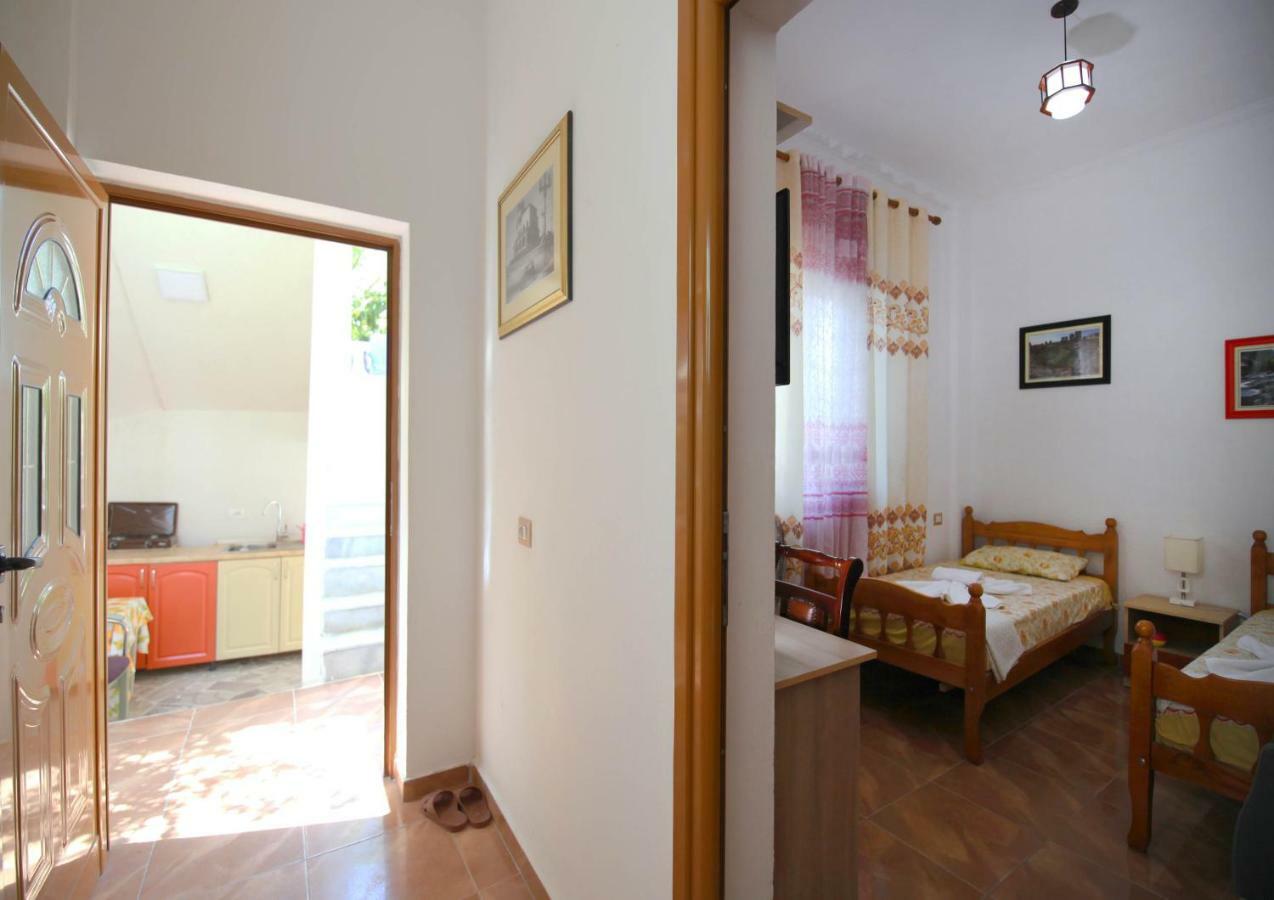 My Home Guest House-Apartment Durrës Buitenkant foto
